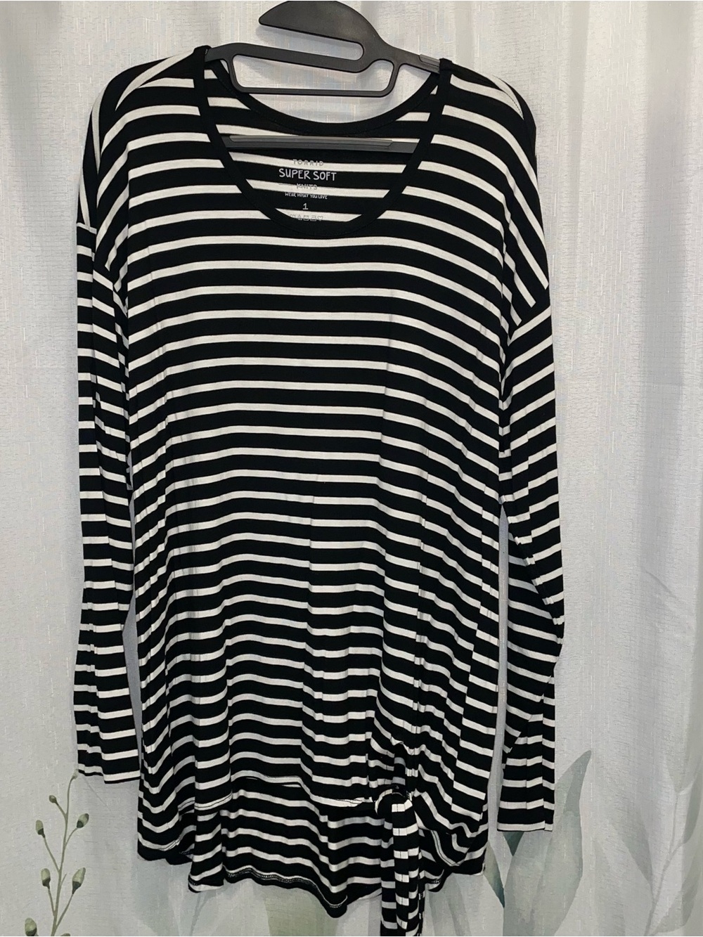 Torrid Super Soft Size 1 Black White Striped Side Tie Tunic Top